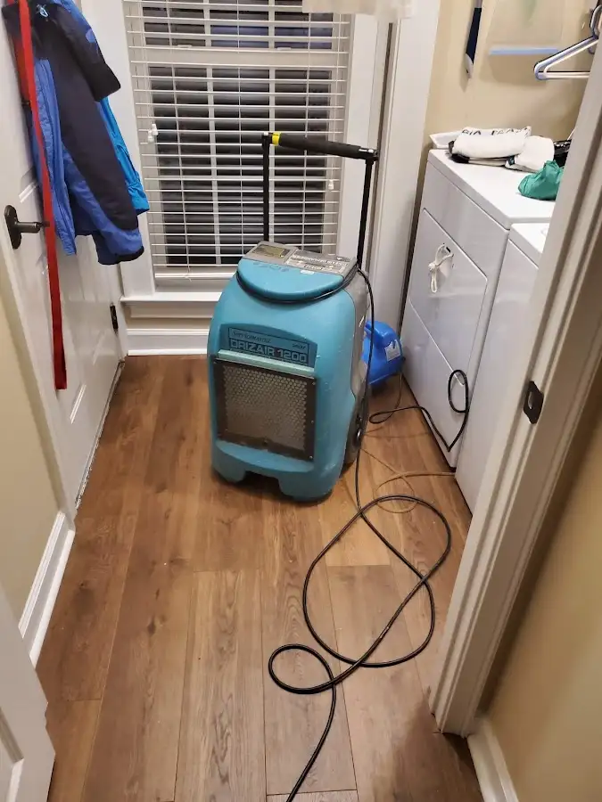 Commercial dehumidifier deployed for Flood Damage Cleanup in Green Valley